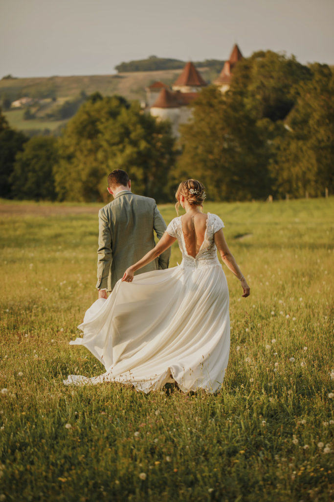 photo-et-video-de-mariage-sur-annecy-haute-savoie-rhone-alpes-photographe-videaste-chateau-chapeau-cornu